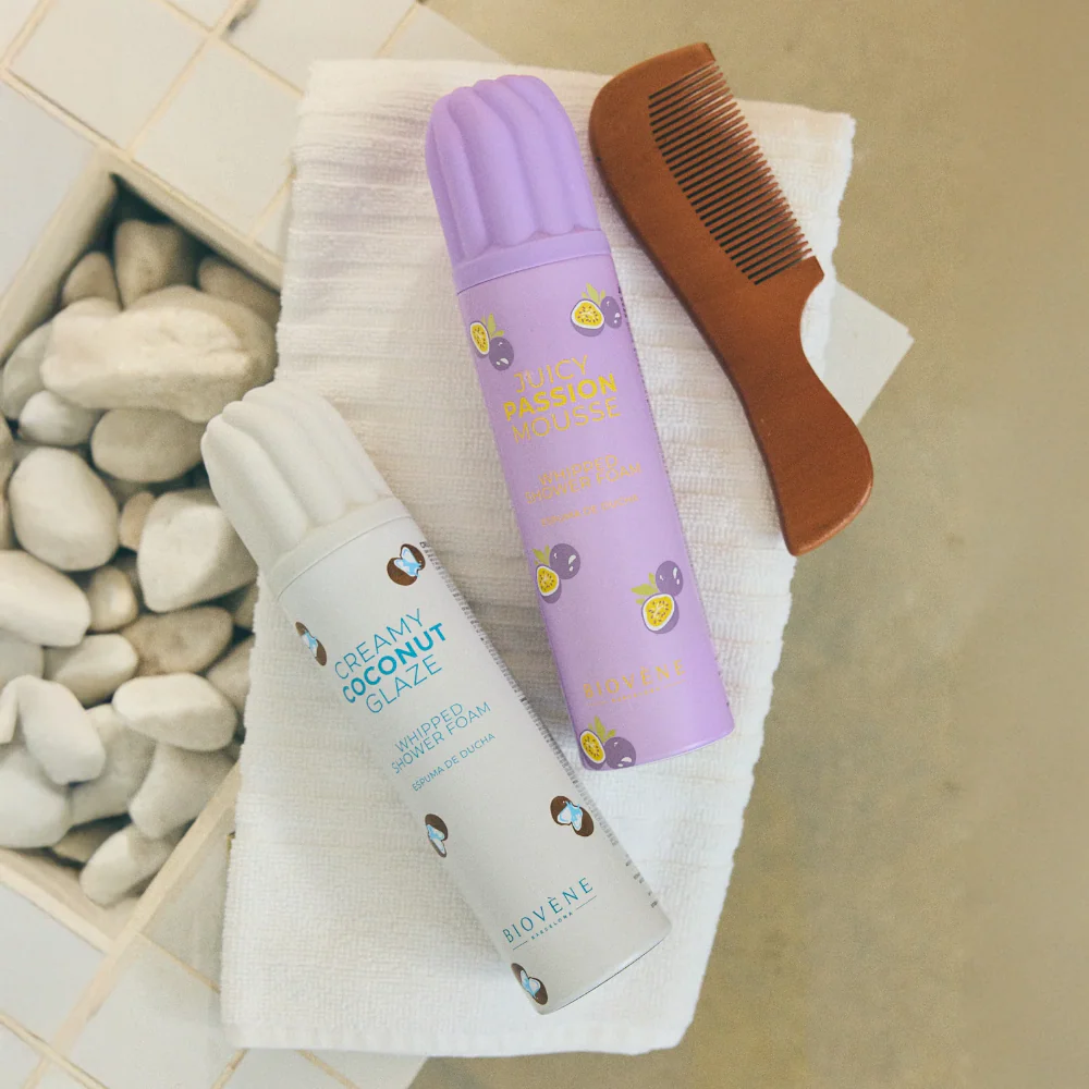 Biovene Creamy Coconut Glaze Whipped Shower Foam 250ml - Image 3